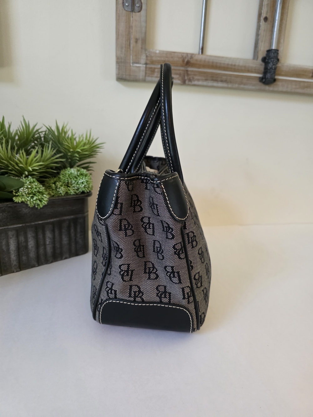Dooney & Bourke Janine Satchel Crossbody Bag Matching Wallet Black Signature - Picture 6 of 15